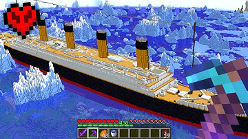 I Built the TITANIC in Minecraft Hardcore