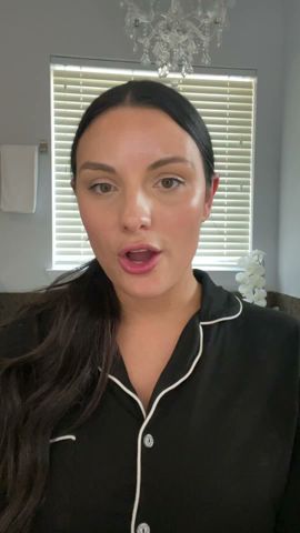 Still frame from Rachel Swindler's PROVEN video review
