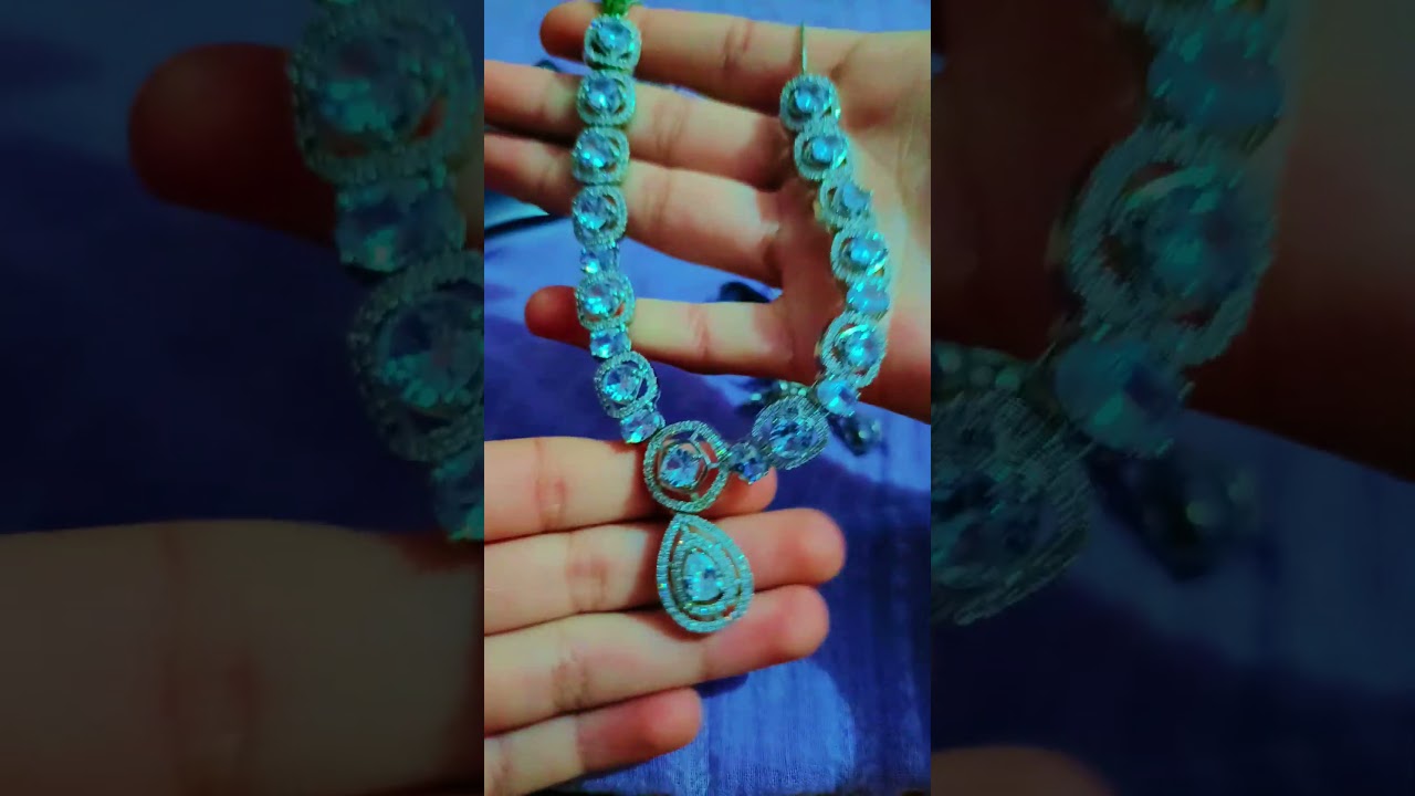 Cute ad necklace & earrings set ❤️🌷