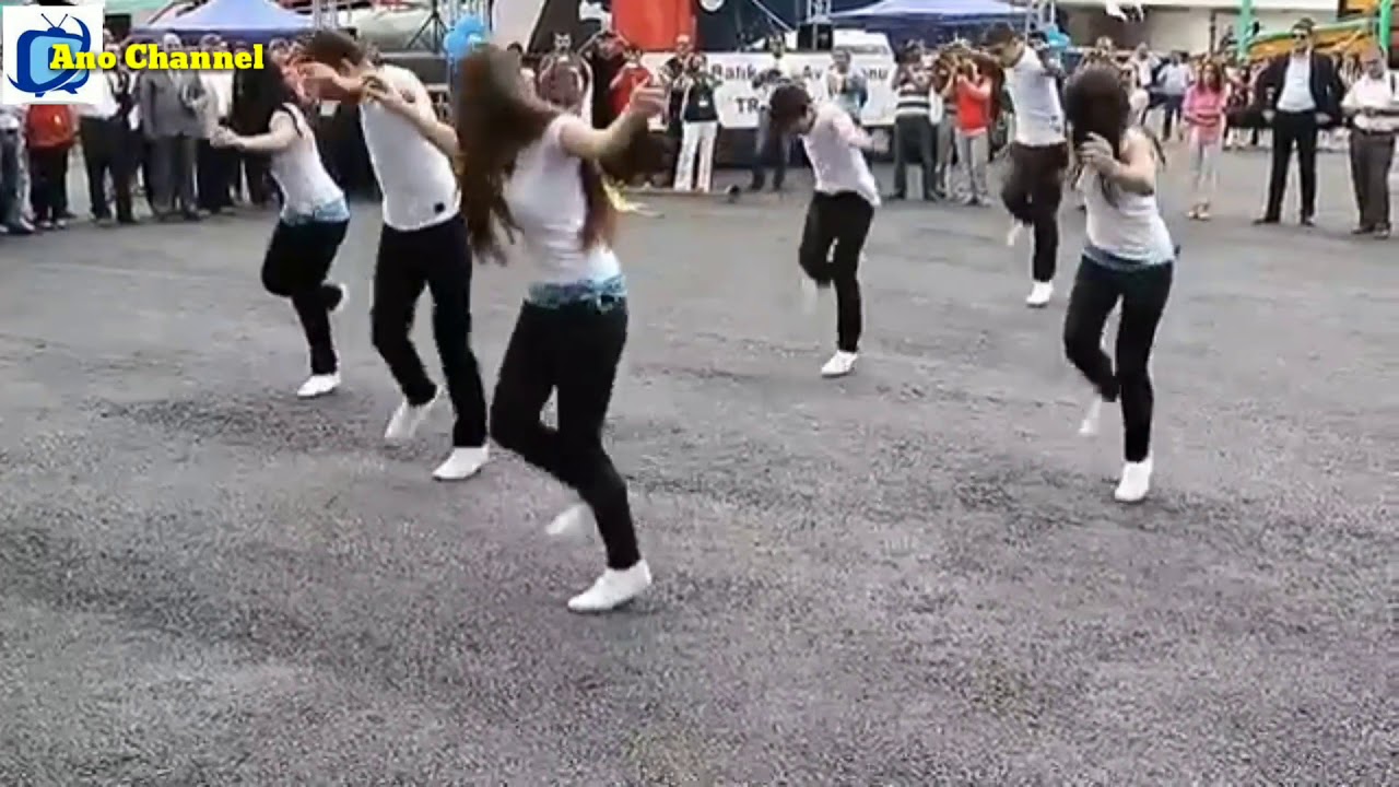 2 Tik Tok \