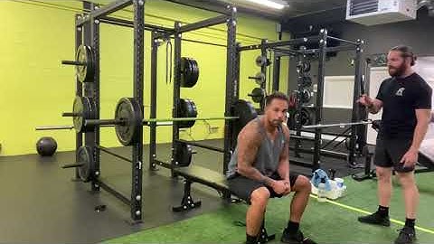 Hook lying bench press