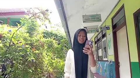 Tugas Informatika mengenai dampak positif dan negatif bermedia sosial