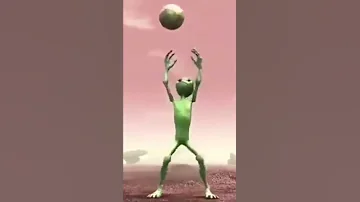 الرجل الاخضر يلعب الكرة رقصة دامي توكوسيتا الرجل الاخضر Shorts 