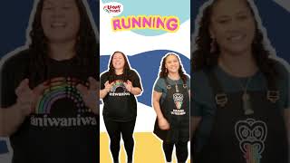 Learn 3 actions in Māori  #bilingualkidssongs #kidslearning #maorilanguage  #aotearoa