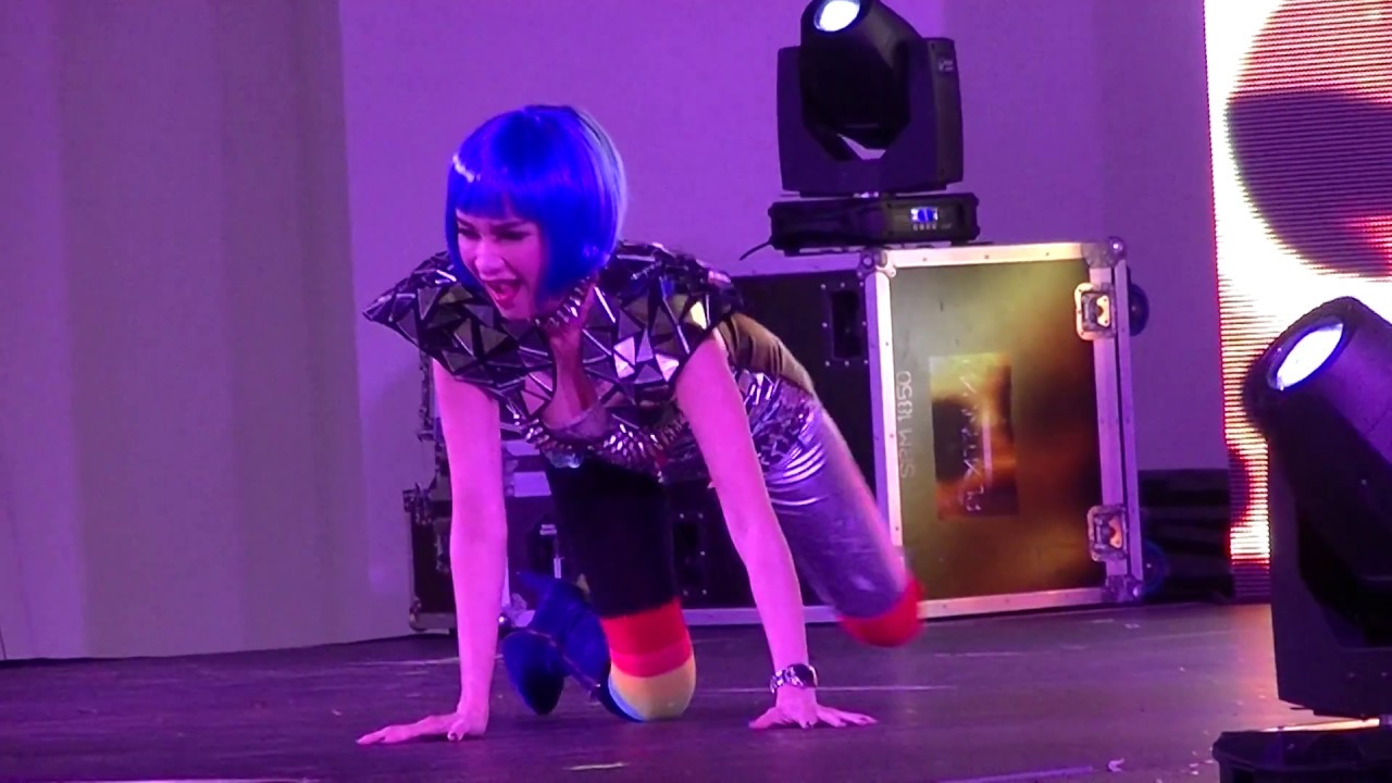 Wendy (Founder), Mrs Asia Supreme 2017 Talent Night, 12 Oct 2017 gundam unicorn