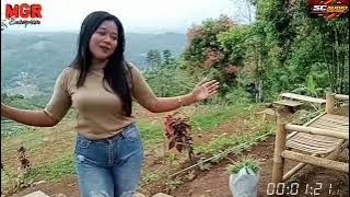 Dangdt cover- 7 purnama- ( Yulia swara )