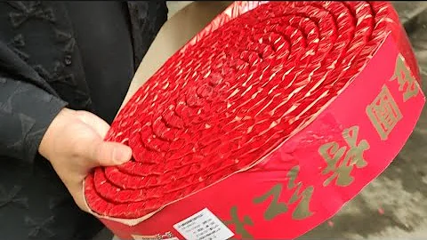 春节白天和晚上放鞭炮对比，哪个更精彩？ firecracker day vs night - 天天要闻