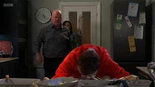 Eastenders Phil Mitchell Punches Alfie Moon After He Finds Out He Kissed Kat (25th December 2022)