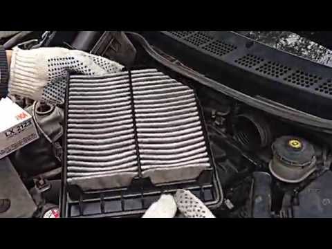 Video: Honda Civic yanacaq filtri haradadır?