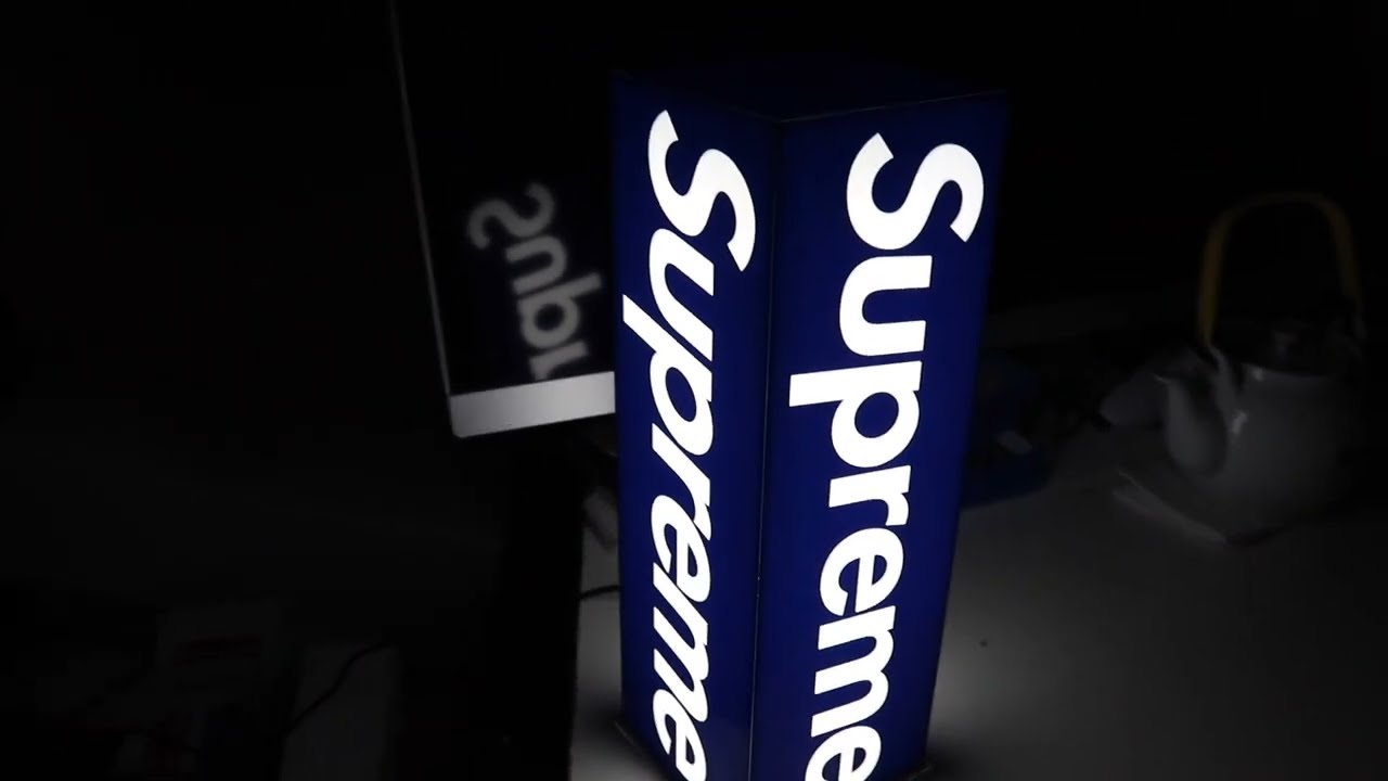 Supreme Box Logo Lamp Unboxing [FW23 Week 1 Accessory] - YouTube