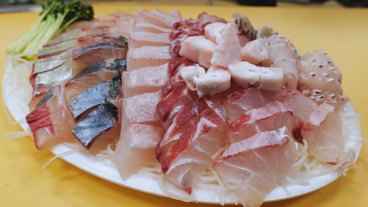 민갱이회를 드셔야 여름 생선회 다 드신겁니다/민어회/전갱이회/반반민갱이/Brown croaker fillet, sashimi ニベ_Korean sea food