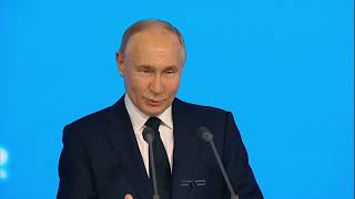 &quot;Слышишь, время гудит!&quot;: Владимир Путин предложил расширить БАМ