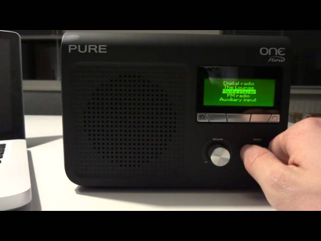 Pure One Flow, un petit poste radio portable avec triple tuners DAB/RNT, FM  et Internet Wifi