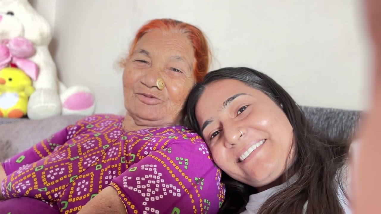 Nani, me or purani bate 🥹#puraniyaadein #supernani #viralvideos #familyvideos #kutchhimadu 