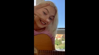 Acoustic teaser for It's OK If You Forget Me! Resimi