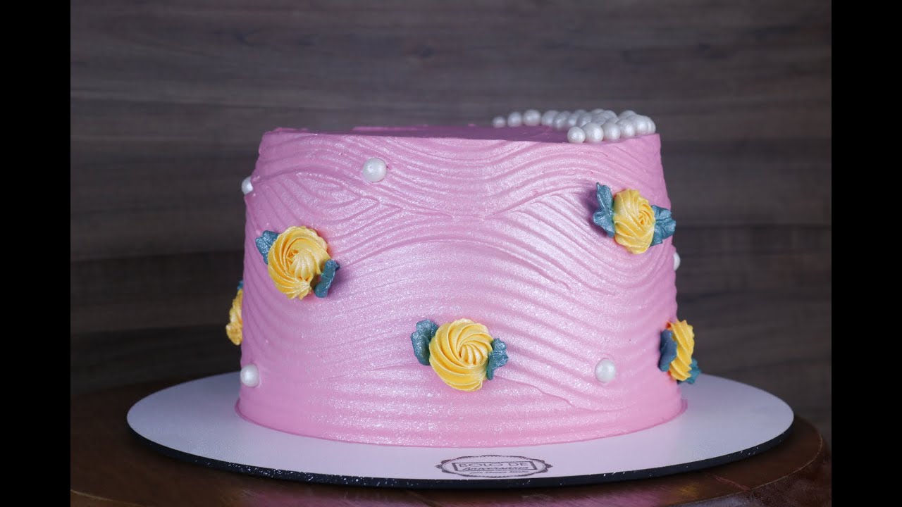 Wavecake rose  Decoração do bolo de aniversário, Bolos de aniversário, Bolo  de aniversário simples