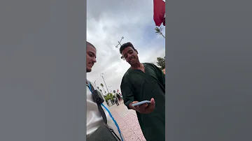 حب ناس مكيتشراش بلفلوس و لي عندو عندو و تحياتي لأي واحد كيبغيني من قلبو 