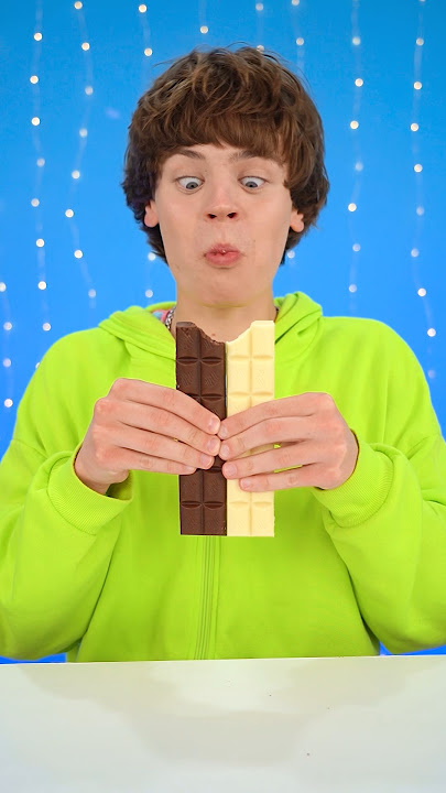 🍫 She Showed the Right Way to Divide Chocolate! Mind Blown! 🤯🙌