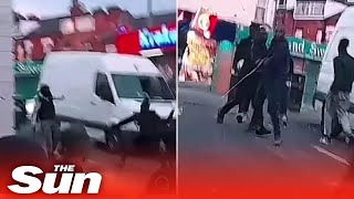 Thugs fight with 4ft-long machetes on the streets of Leeds screenshot 3