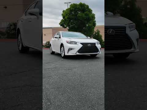 2017 Lexus ES
