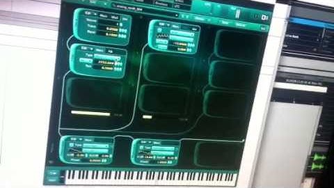 UNIVERSEUPSIDEDOWN. Tuning analog sound with Absynth