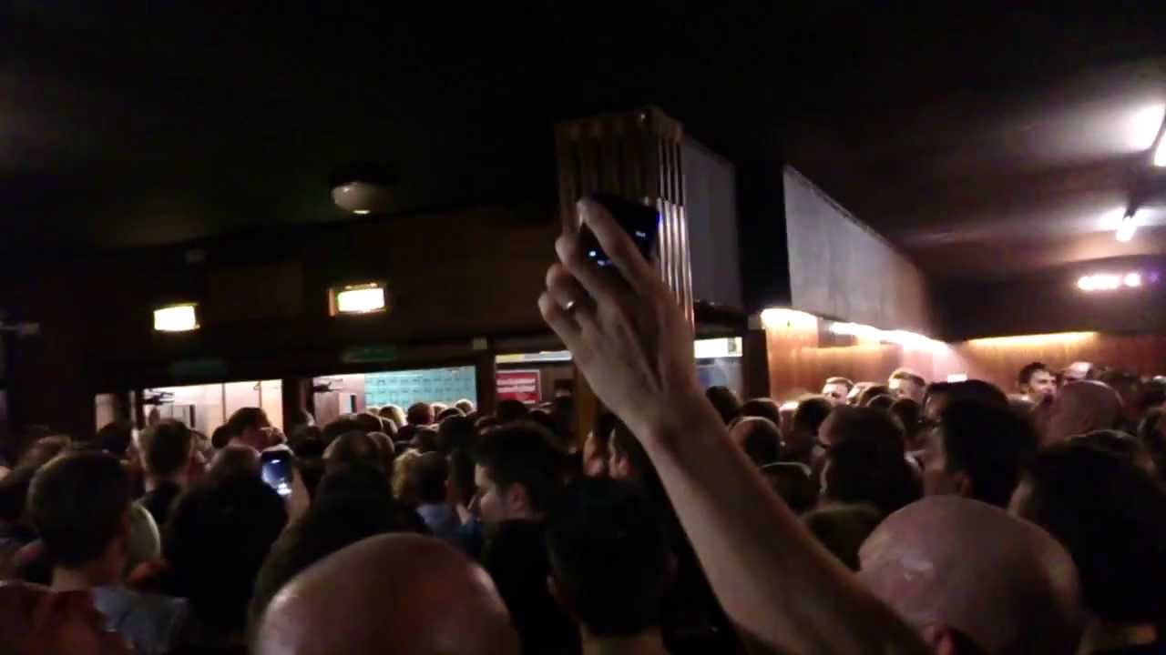 Shed 7 Fans singing chasing rainbows after gig - YouTube