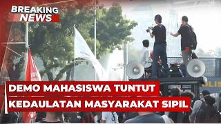 Download lagu 🔴BREAKING NEWS - Demo Mahasiswa Tuntut Kedaulatan Masyarakat Sipil di Patung Kuda