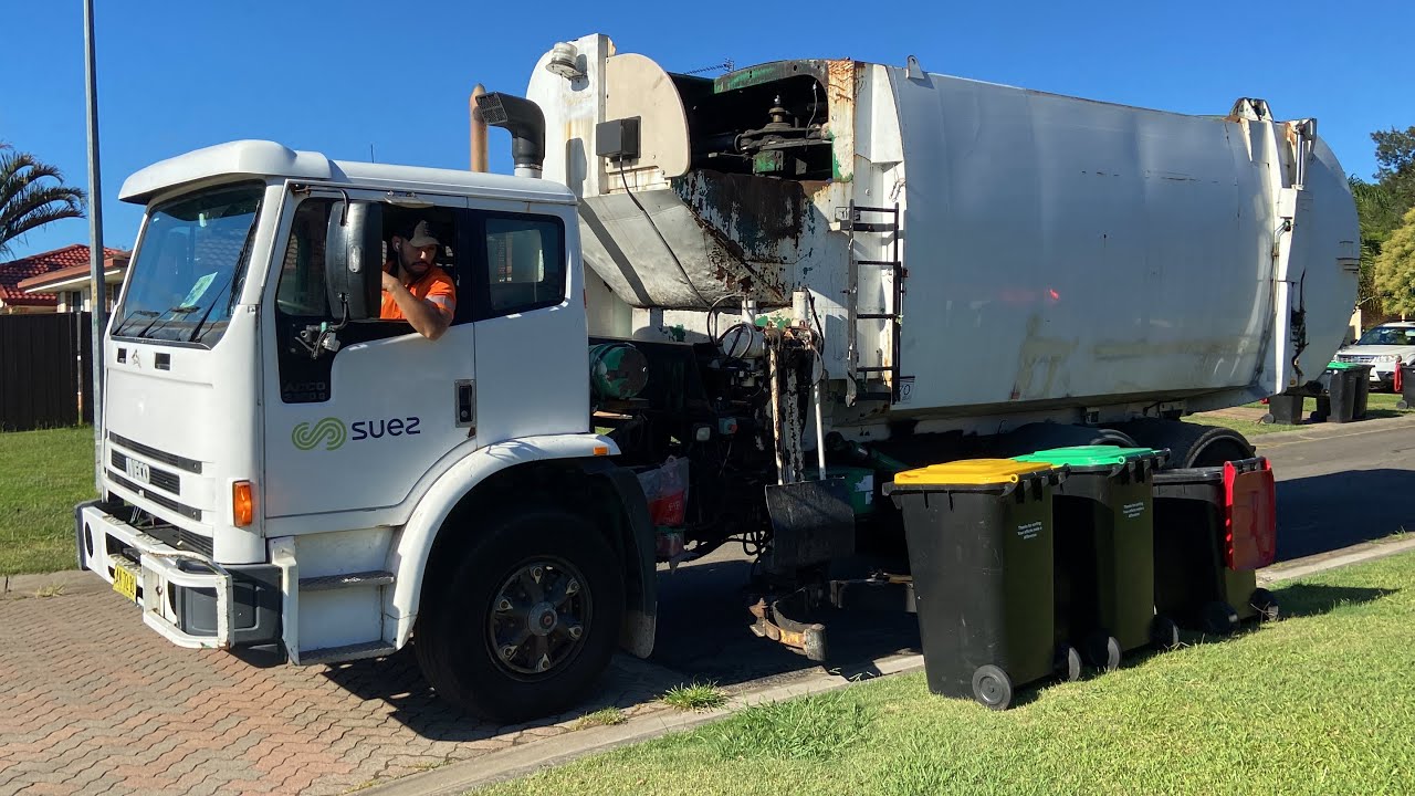 Penrith Recycling SL028 ex Ryde