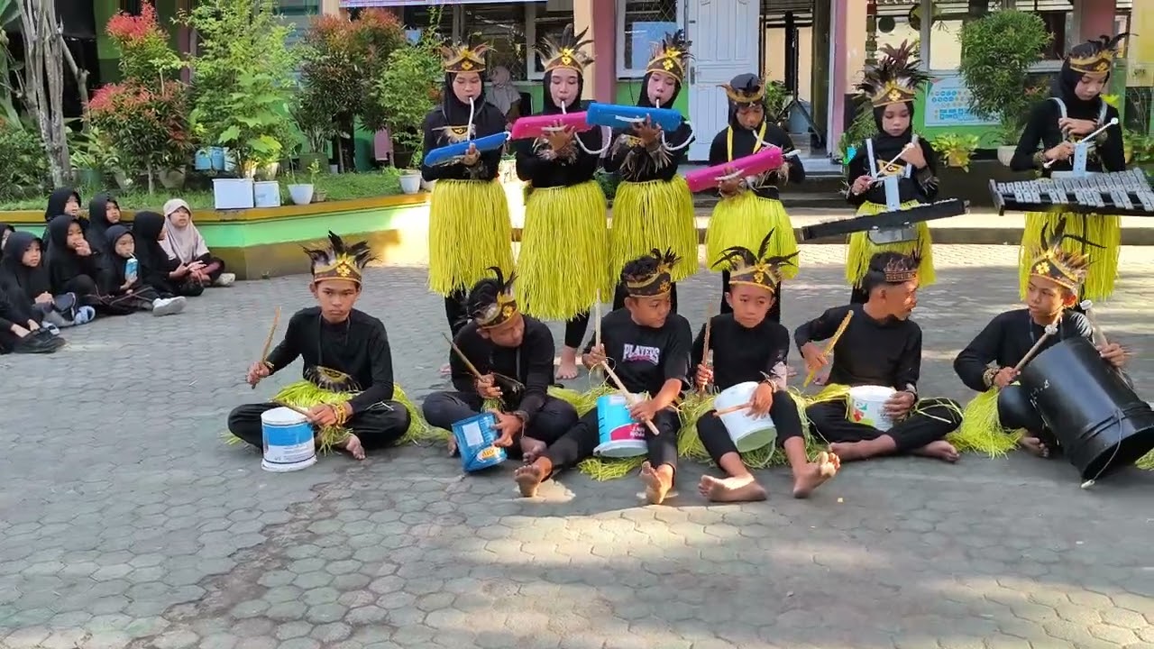 PERKUSI APUSE (PENTAS SENI CERIA KELAS 6B) 