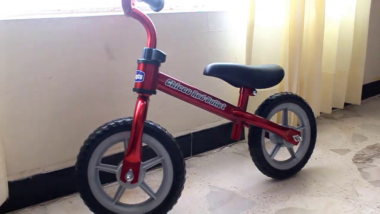 sirena hielo Segundo grado Bicicleta sin pedales Chicco First Bike / balance bike - YouTube