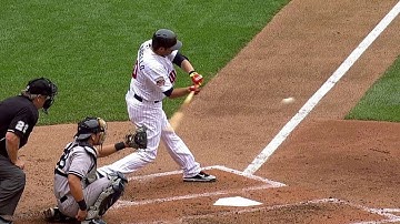 NYY@MIN: Colabello sneaks a home run to right field