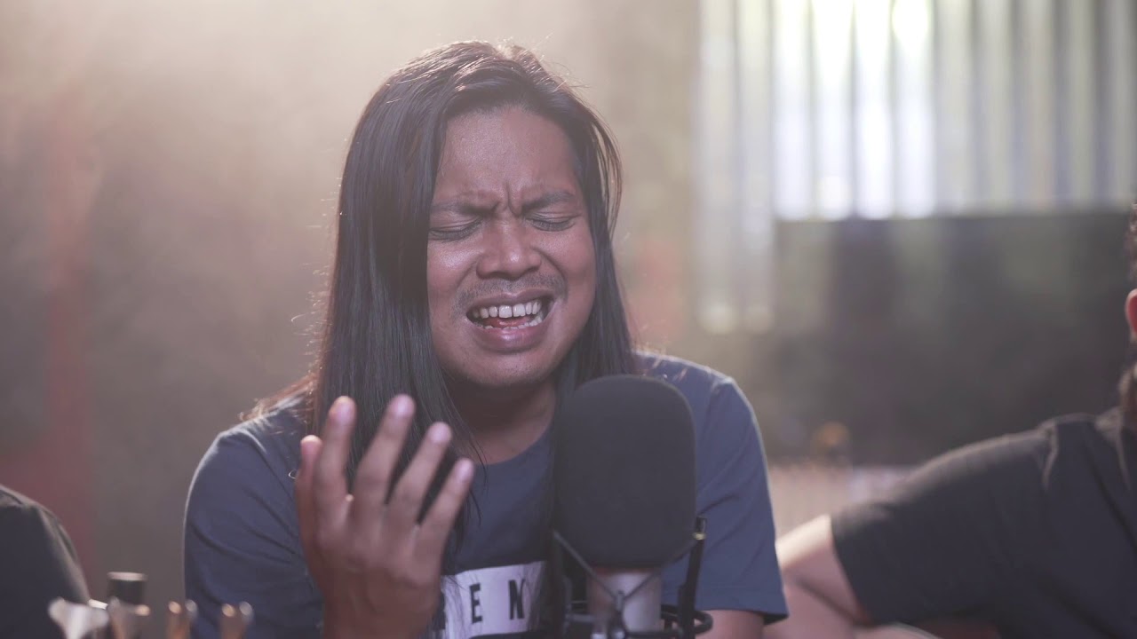 ငါ႔ဘဝ -  Six Thu