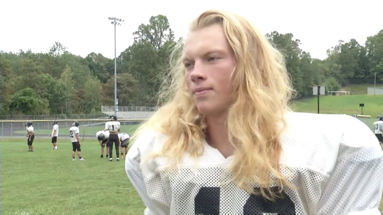 Floyd County's Caleb Webb chats with the 1st and 10 sports team abo...