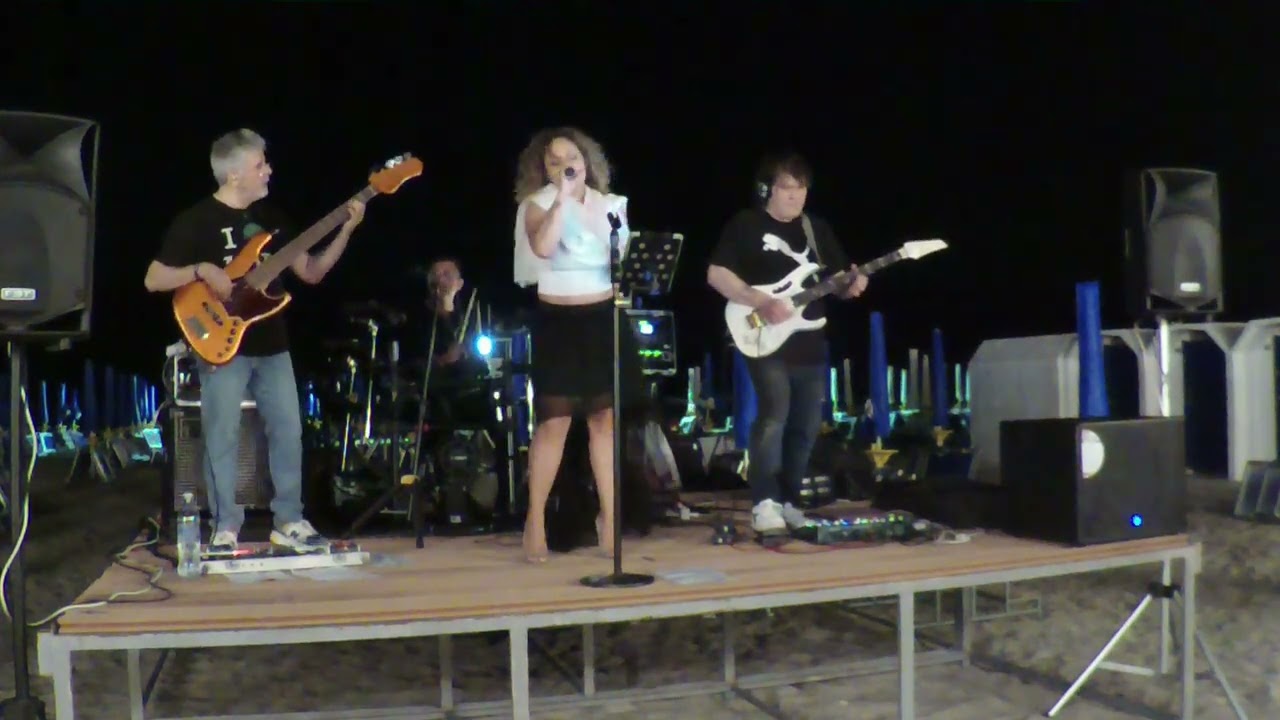 Luci blu by AMAMI EMMA LIVE COVER BAND