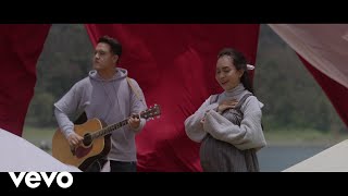 Aviwkila - Aku Atau Dia (Official Music Video)