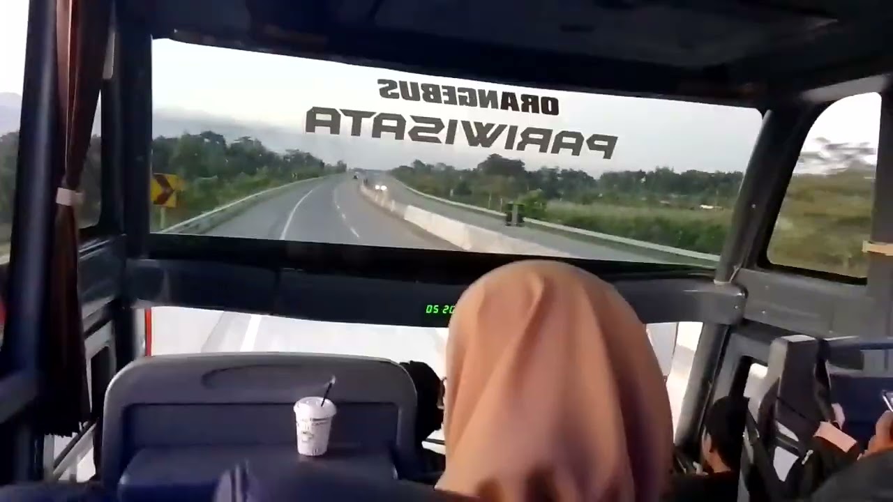 Bus Kwantrans yg Nyaman Bersama Rombongan Dari Janti Malang ke Yogyakarta