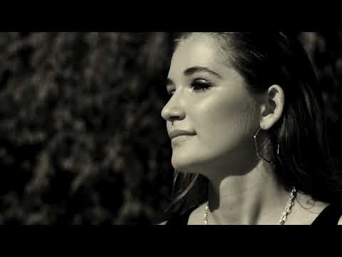 Amanda Bourneuf - TANT DE GUERRES ( Clip officiel )