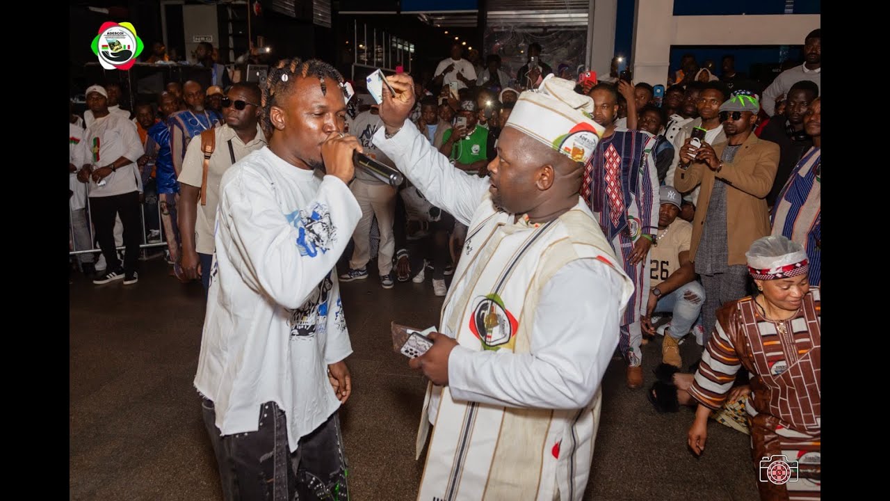 Prestation de LIGHTY LIGHT