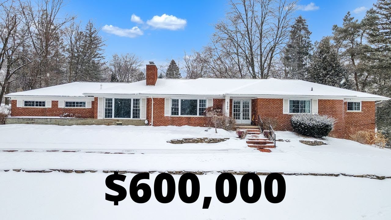 Inside a $600,000 ranch in Bloomfield Twp MI