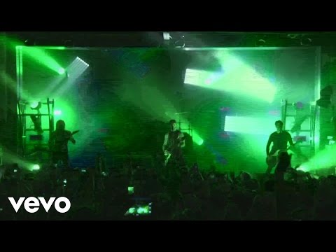 Bullet For My Valentine - Your Betrayal (Live Performance)