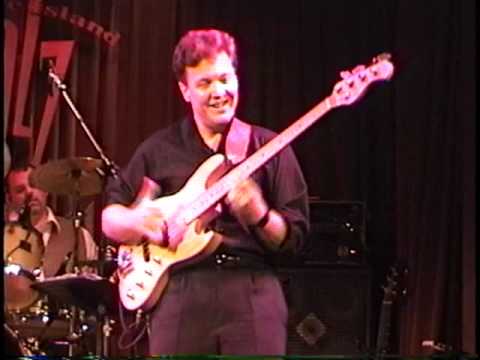 Dave Lowrey-Slap Bass Solo with Jeff Kashiwa Band ...