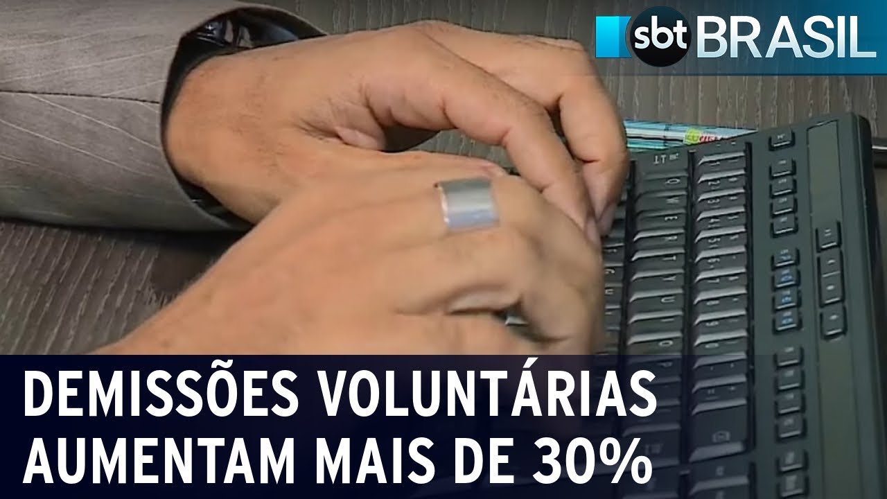 Demissões voluntárias aumentam mais de 30% em 2022 | SBT Brasil (12/08/22)