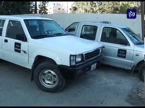 وزير المياه يسحب سيارات الموظفين 