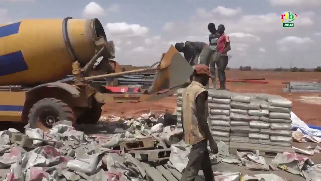 Actualités AES: le ministre nigérien du Commerce visite 3 unités de production industrielle