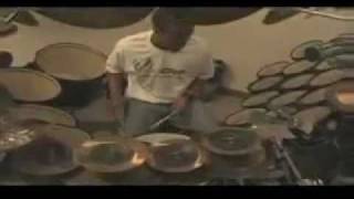 Tony Royster Jr.- Crazy drum solo!!!