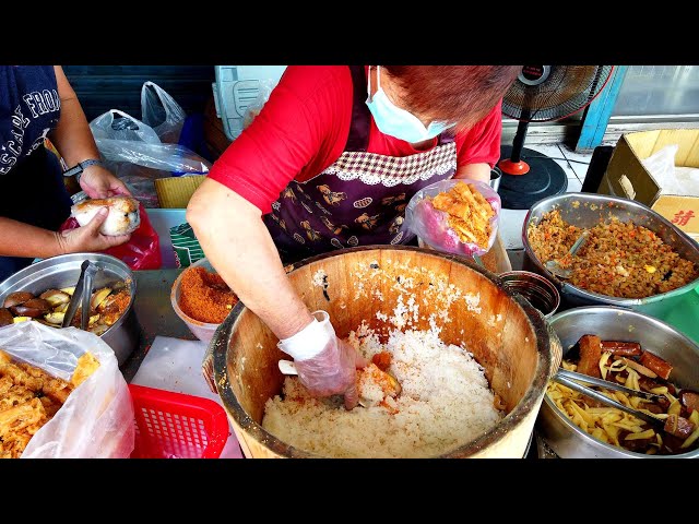 在地人激推！台中巨大飯糰-育英飯糰/The Most Popular Food in Taichung！Giant Rice Ball-Taiwanese Breakfast class=