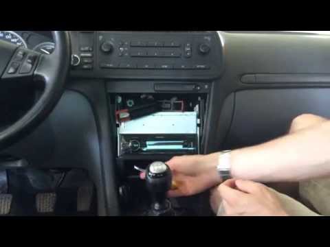 SAAB 93 aftermarket stereo install