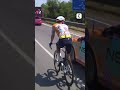 🤣 Hop, ni vu ni connu, Ryan Mullen et Markel Beloki reviennent dans le peloton grâce aux voitures