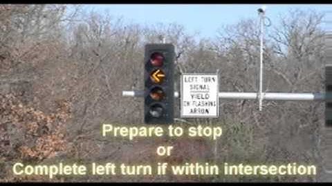 Flashing Yellow Turn Signals Debut at Intersections