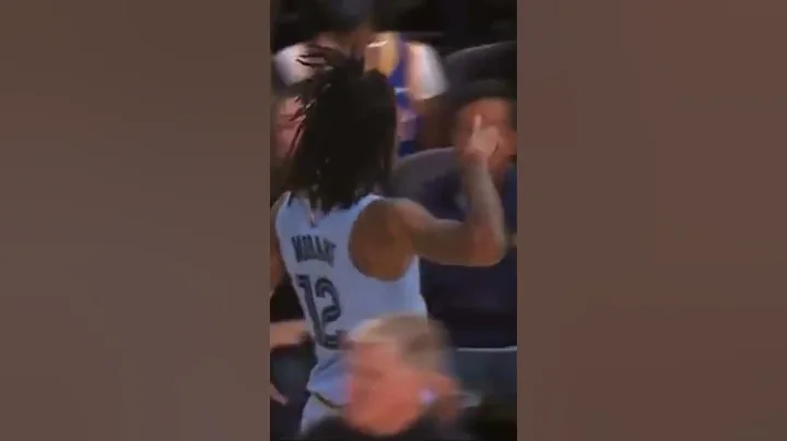 Ja Morant Throws Up Crip! Rollin 60s Neighborhood